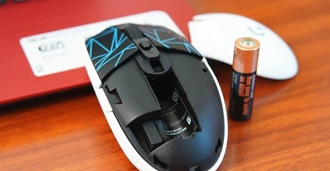 win10右键没反应怎么解决(win10右键无反应)