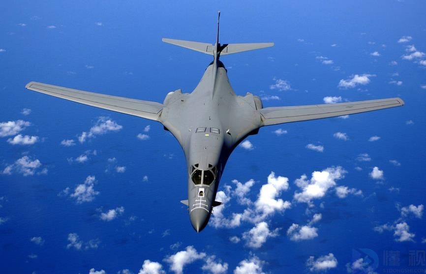 坐飞机有趣文案(坐飞机幽默文案)