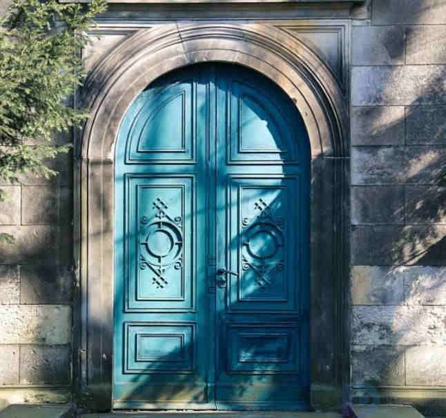 时尚门什么牌子好(时尚门窗图片)