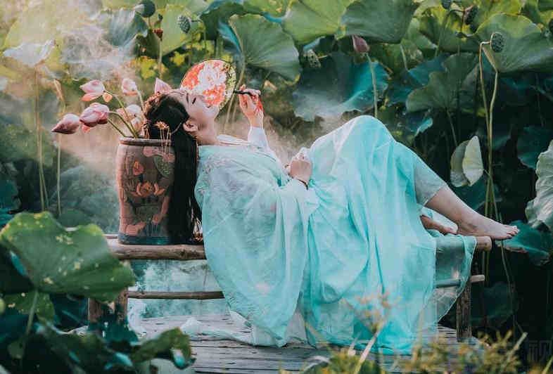 买雪纺裙什么牌子好(雪纺连衣裙哪家好)