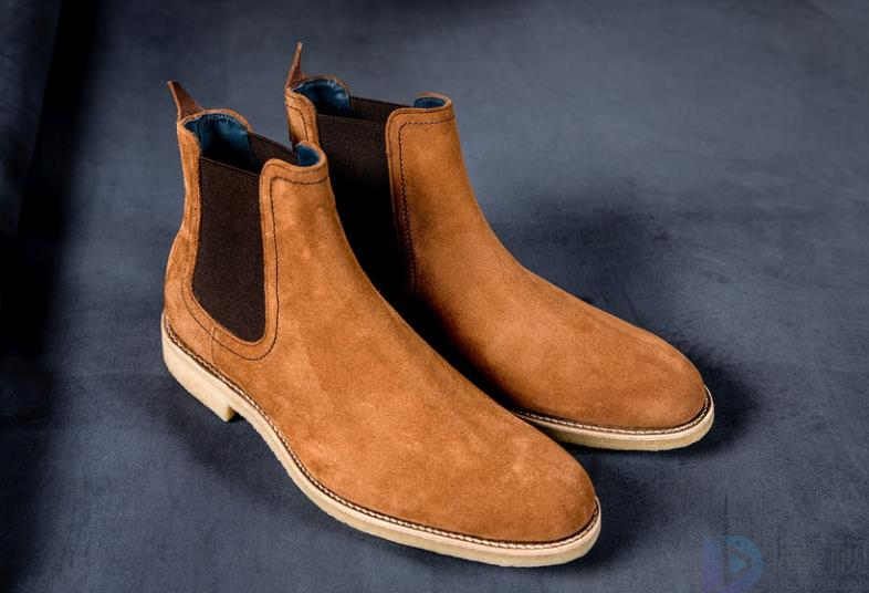 买短靴什么牌子好一点