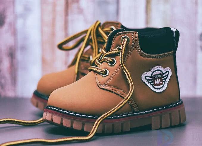 买男童鞋什么牌子好(男童鞋推荐)