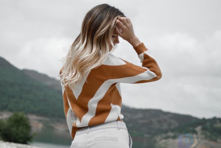 买蝙蝠衫什么牌子好(蝙蝠衫是什么样子的)