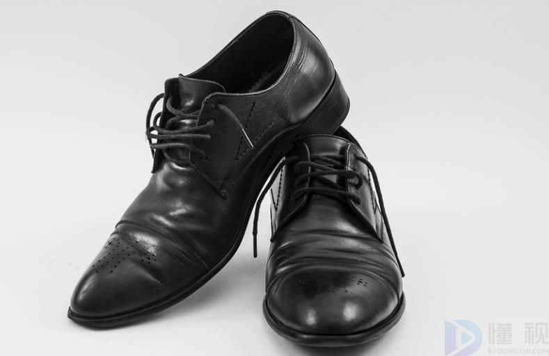 买商务皮鞋什么牌子好看