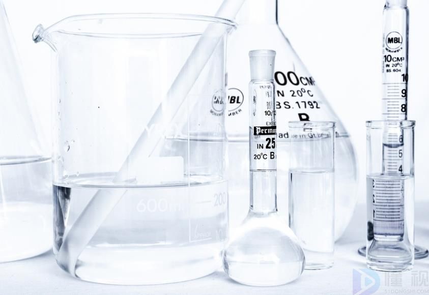 氮气和氯气哪个重(氮气和氯气哪个重一点)