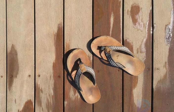 拖鞋卡通图案简单