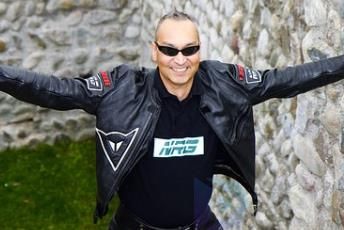 男士皮衣和女士皮衣的区别(皮衣男是什么意思)