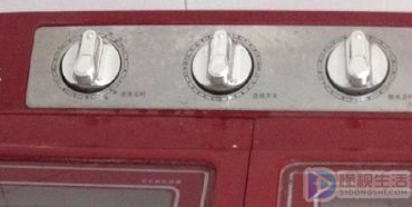 小天鹅洗衣机怎么放水