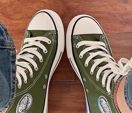 高帮帆布鞋夏天穿热吗(夏天高帮帆布鞋怎么搭配)