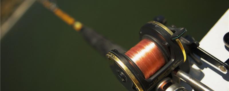 钓鱼怎么绑钩选什么鱼钩好(钓鱼怎么绑钩选什么鱼钩好呢)