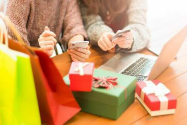 拼多多上传白底图什么意思