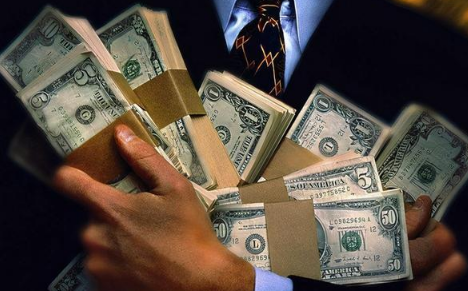 为什么人有钱了反而越小气为什么富二代普遍都很抠门(为什么有钱人都那么小气)