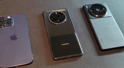 手机在京东自营店买还是旗舰店买买手机京东自营和实体店哪个便宜(京东自营手机有划痕退货成功)