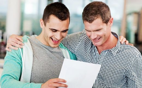 男女互相帮助是爱情吗