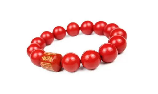 属龙人本命年2024