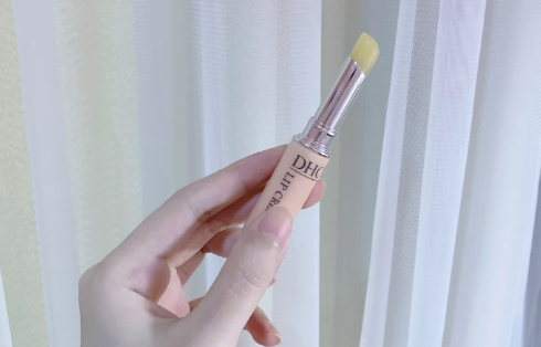 dhc唇膏有香味吗