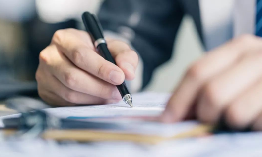 为何很多人喊着辞职却还继续工作如果天天想辞职是该辞职吗(为什么天天喊辞职却没辞职)