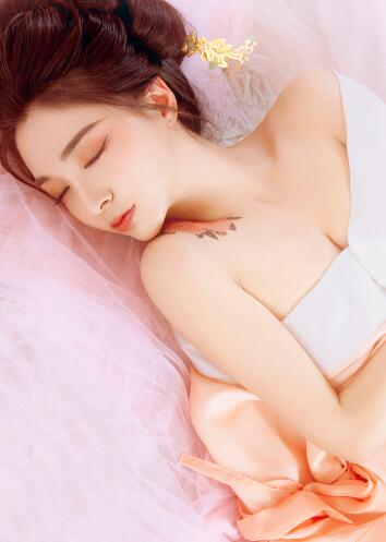 无需付费看美女直播的软件：各类型主播在线陪你热聊，带来身临其境的约会体验