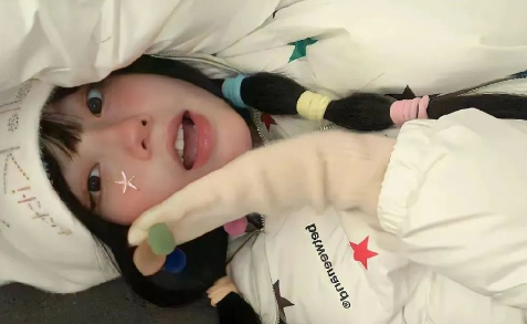 用钱砸的是真爱吗女生会喜欢给她花钱的男生吗(用钱砸出来的爱情不叫爱情)