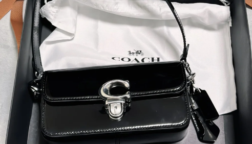 为什么很多人都嫌弃coach送女朋友蔻驰会low吗(送女生coach的包怎么样)