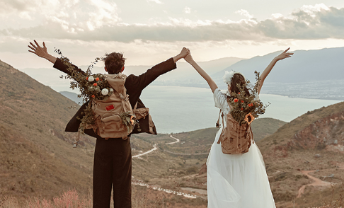 异地两边办婚礼间隔多久双方都办婚礼要两次仪式吗(异地办两场婚礼需要请对方父母吗)