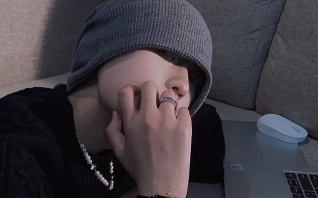 喜欢个子比自己矮的男生