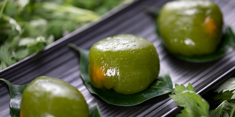 清明吃什么1、青团(清明时节吃青团)