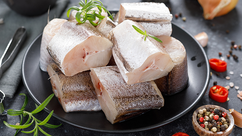 鳕鱼是深海鱼吗(孩子吃鳕鱼的好处)