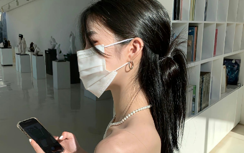 女生戴口罩为什么很漂亮戴口罩好看的人一定好看吗(女生戴口罩是什么心理)