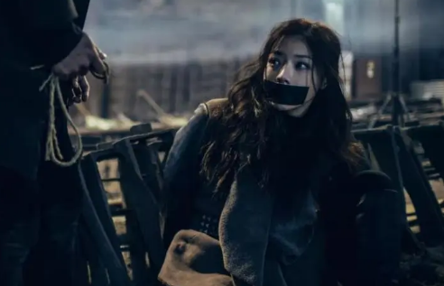 回廊亭真正放火烧远星的是李浩吗回廊亭放火烧姜远星到底是谁(回廊亭谋杀事件解析)