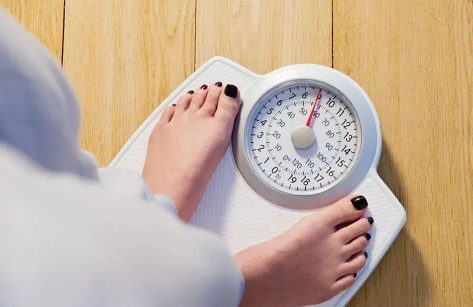 刘畊宏的健身操是瘦哪里的跟刘畊宏健身多久会瘦(刘畊宏健身视频)