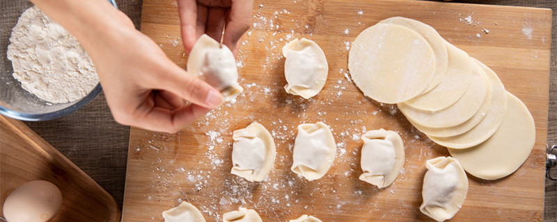 韭菜鸡蛋馅饺子怎么调好吃(韭菜鸡蛋馅饺子怎么调好吃小红书)
