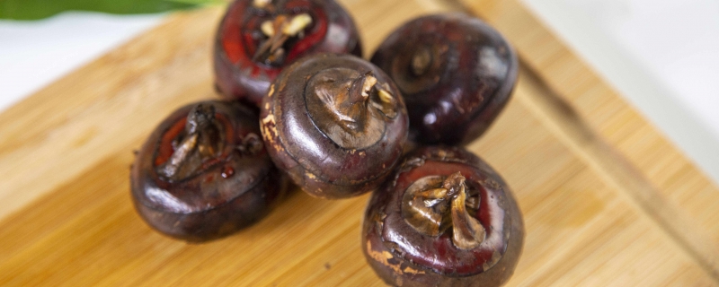 荸荠快速去皮三种方法荸荠最佳做法(荸荠去皮妙招 荸荠煮多久才熟)