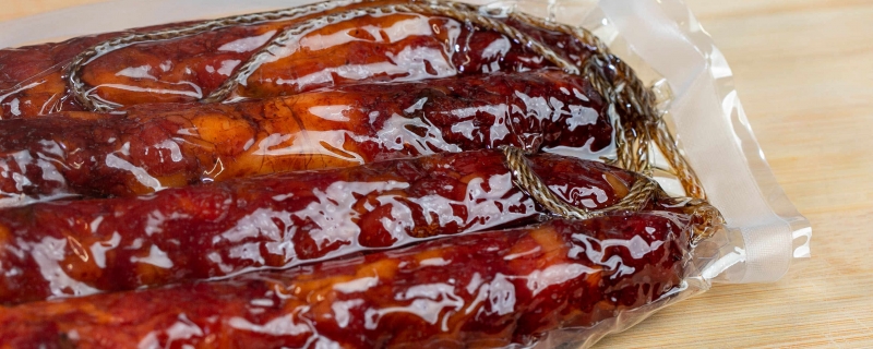 香肠煮好了是冷了再切吗腊肠和香肠的区别(香肠煮了切还是切了蒸)