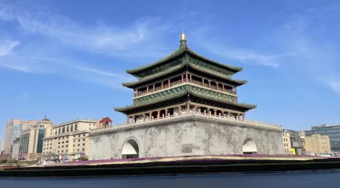 2024年元旦跨年西安钟楼有活动吗西安钟楼2024跨年有钟声吗(2021年西安钟楼跨年)