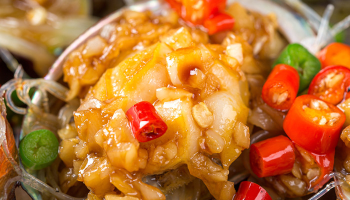 蒜蓉蒸鲍鱼做法视频教程