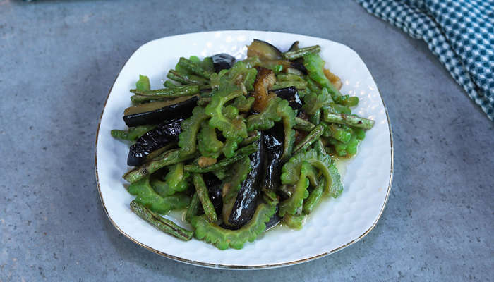 苦瓜可以和什么菜一起炒?