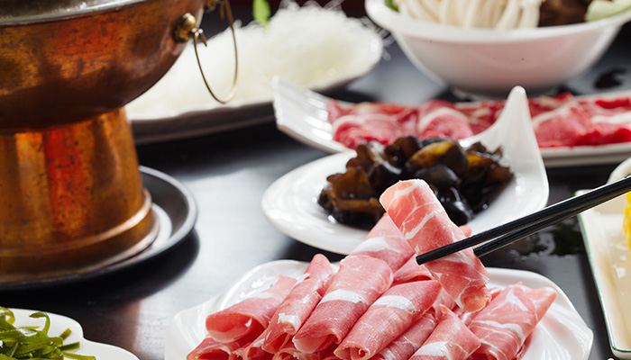 涮羊肉起源于我国哪个朝代?