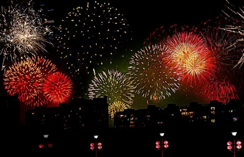 2024年武汉三环外可以放烟花吗武汉远城区可不可以放烟花(武汉市能不能放烟花)