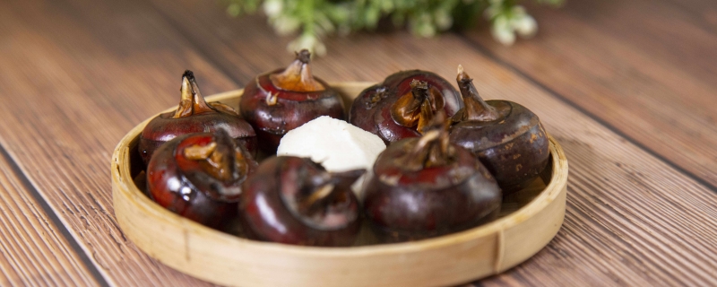 荸荠是什么季节吃的荸荠一年四季都有吗(荸荠是什么时候的水果)