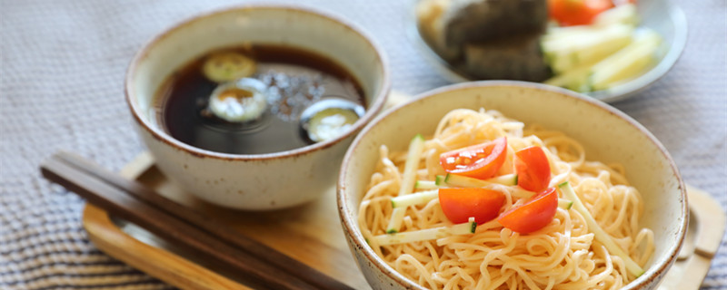 冷面汁怎么调(冷面汁怎么调好吃酸甜家庭版)