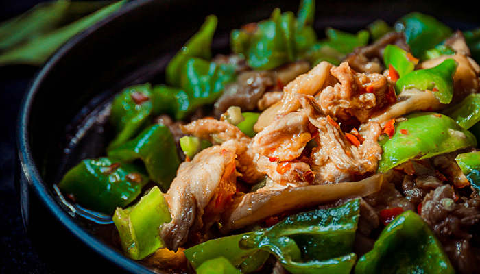 羊肉和什么一起炒比较好吃