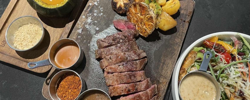 牛排怎么腌制才鲜嫩好吃煎牛排的注意事项(牛排如何腌制才好吃)