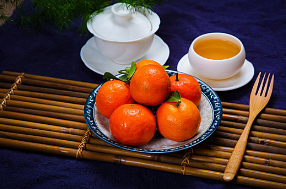 砂糖橘能喝奶粉一起吃吗