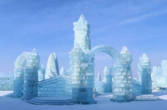 冬天去哈尔滨穿什么鞋合适冬天去哈尔滨鞋子怎么穿(冬天去哈尔滨穿啥)