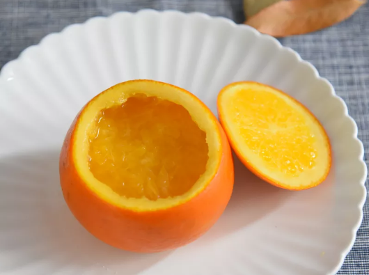 橙子在锅里蒸一蒸有什么效果橙子蒸一下有什么好处(橙子上锅蒸)