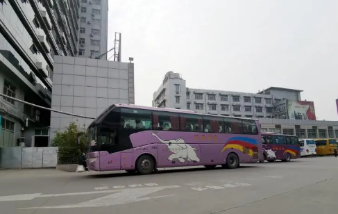 2024年三十长途客车还营运吗大年三十那天还有没有长途客车(年三十那天客运站还售票吗)