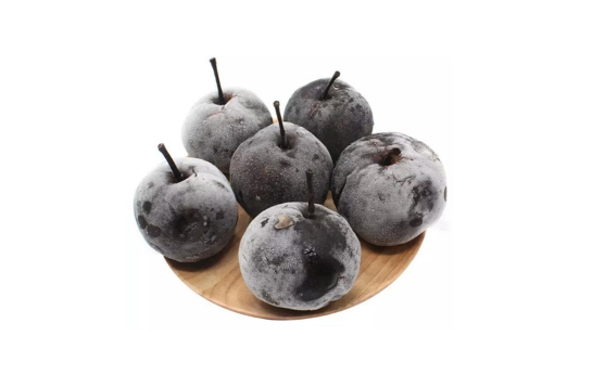 冻梨要反复冻几次才可以变成黑色冻梨要冻多少次才会变黑(冻梨一次冻多久)