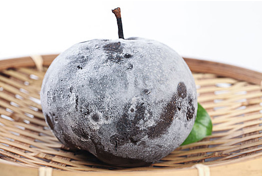 冻梨室外跟冰箱冻出来不一样