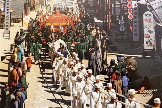 古代妃子下葬要堵住九窍